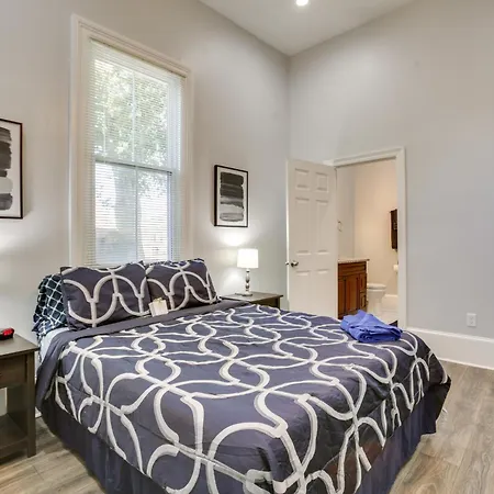 Holiday home 2 Mi To French Quarter: Walkable Nola