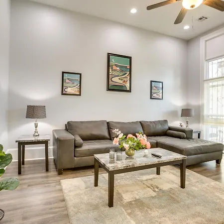 2 Mi To French Quarter: Walkable Nola Holiday home