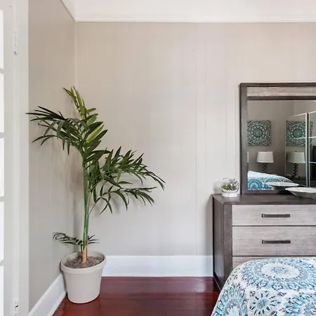 Apartment Shotgun Craftman House With Private Patio *