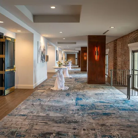 Hotel Marriott Warehouse Arts District New Orleans
