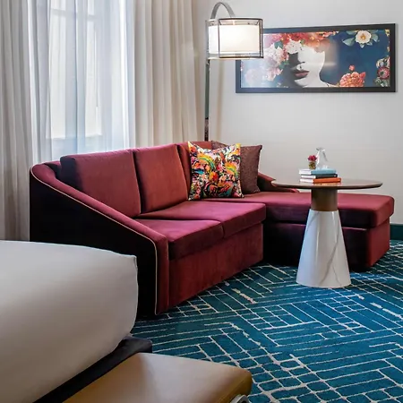Hyatt Centric French Quarter 4*