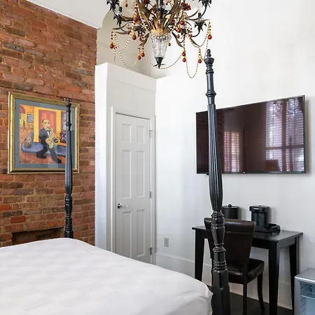 Hotel Historic Streetcar 2*