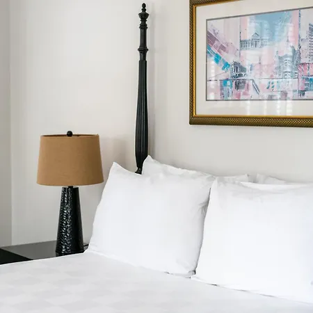 Historic Streetcar Hotel