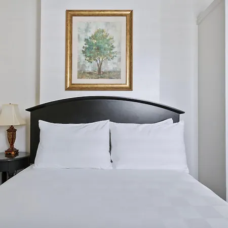 Historic Streetcar Hotel 2*