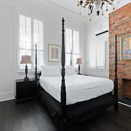 Hotel Historic Streetcar 2*