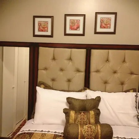 Cozy 3bdr 2bth 1st Floor Unit Apartment