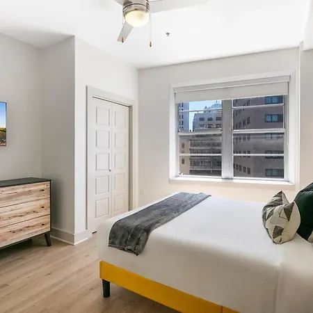 Chic 4bed Oasis Steps From French Quarter Magic! New Orleans