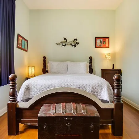 1 Mi To Park & Museums: New Orleans