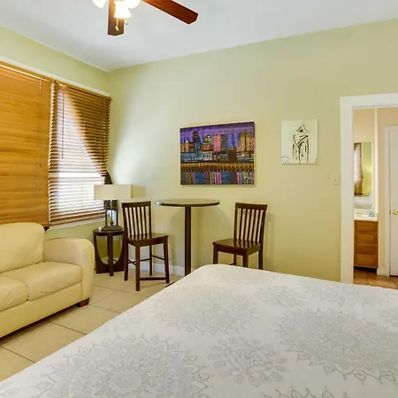Holiday home 1 Mi To Park & Museums: New Orleans