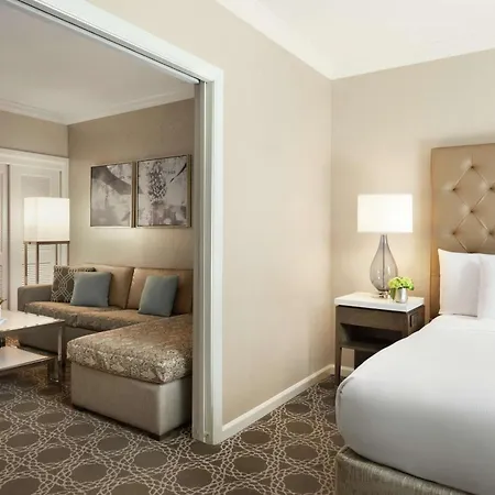 Hotel Hilton / St. Charles Avenue 4*