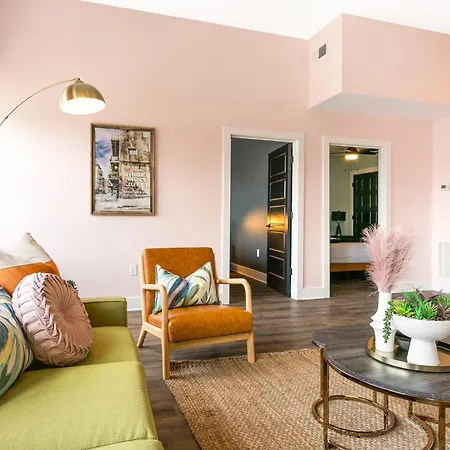 Exquisite 4 Bedroom Luxury Just Steps From The French Quarter Apartment