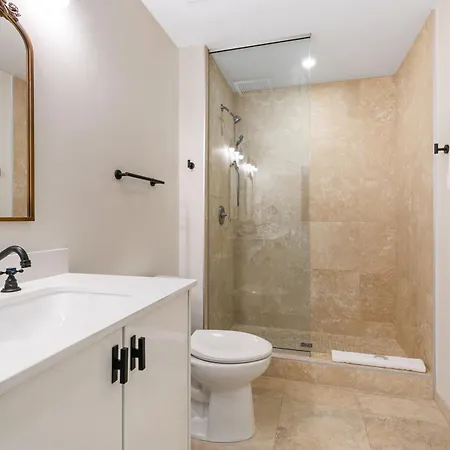 Exquisite 4 Bedroom Luxury Just Steps From The French Quarter *