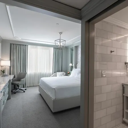 Monteleone Hotel 4*