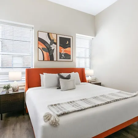 Spacious 4b Oasis Steps From French Quarter - Your Nola Dream Awaits! Apartment New Orleans