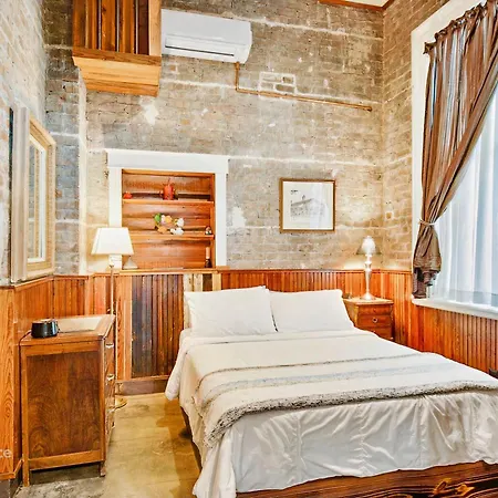 Bed & Breakfast At The Old Jail
