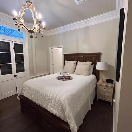 Serenity In The Marigny Bed & Breakfast 4*