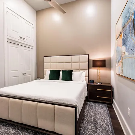 The Iris Apartment *