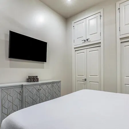 The French 75 Apartment New Orleans