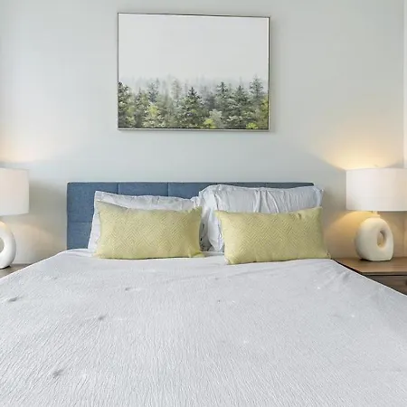 Landing Modern With Amazing Amenities Apartment New Orleans