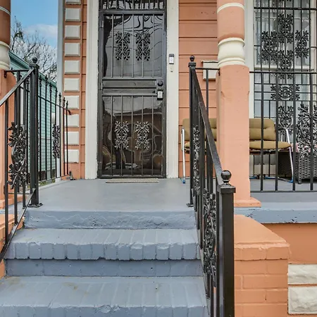 Holiday home Nola With Front Porch About 1 Mi To French Quarter! New Orleans
