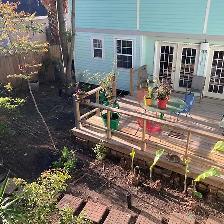 Garden View * New Orleans