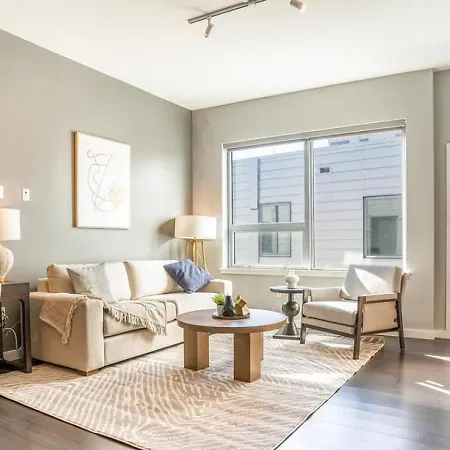 Landing Modern With Amazing Amenities Apartment New Orleans