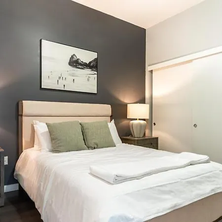 Landing Modern With Amazing Amenities *
