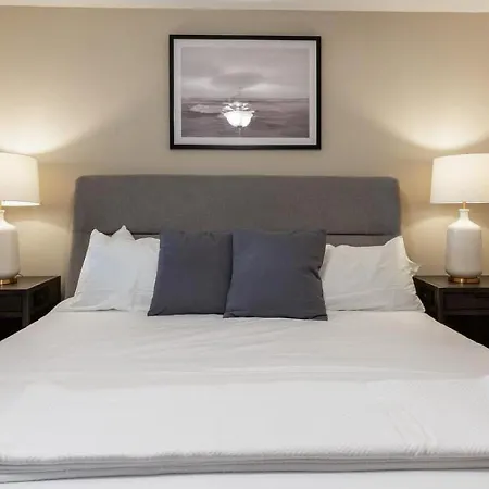 Landing Modern With Amazing Amenities * New Orleans