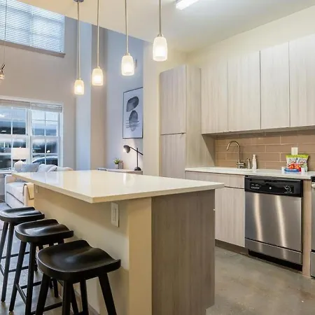 Landing Modern With Amazing Amenities Apartment *