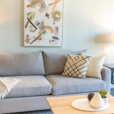 Landing Modern With Amazing Amenities Apartment New Orleans