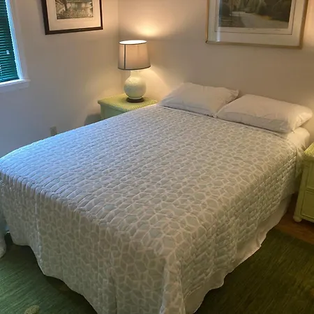 Garden View Apartment *