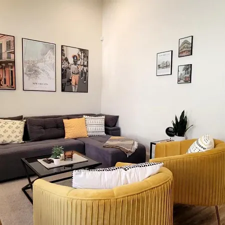 Entire Spacious Vacation - 1 Mile To Attractions Villa