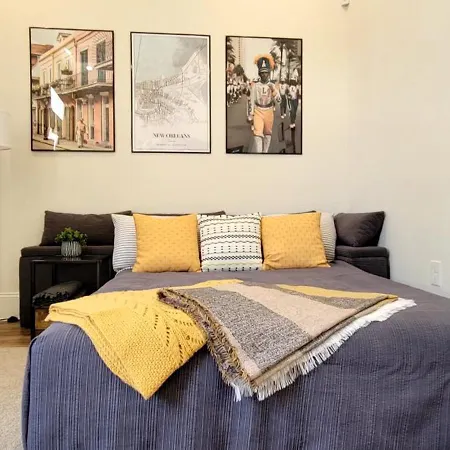 Entire Spacious Vacation - 1 Mile To Attractions *