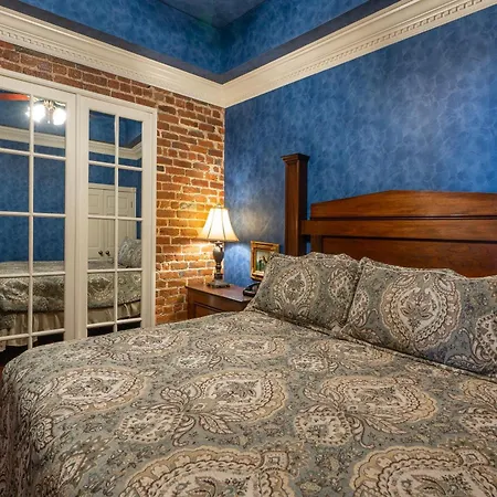 Quarter House Hotel New Orleans