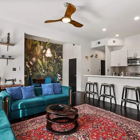 Apartment Stylish 2-bedroom In Garden District *
