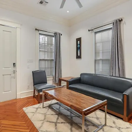 Holiday home Luxury New Renovation Centrally Located Beauty New Orleans
