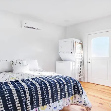 Adorable Treme Nook- Renovated Private