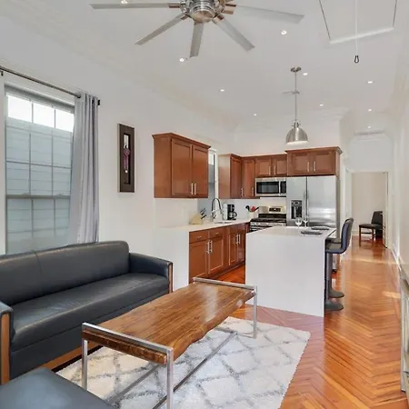 Luxury New Renovation Centrally Located Beauty Holiday home New Orleans