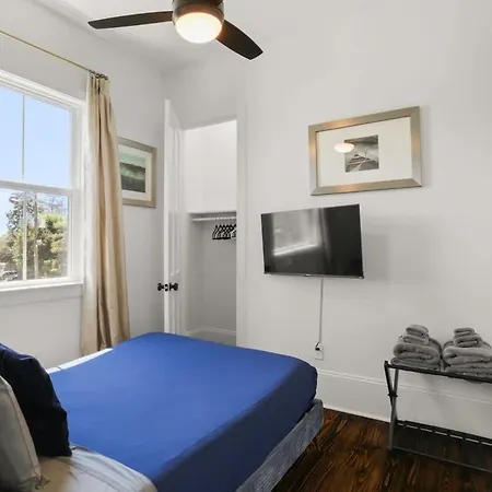 Elegant 4bd With Pool And Off Street Parking * New Orleans