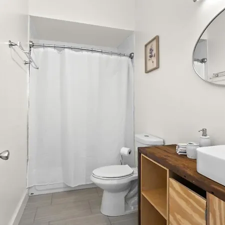 Stylish Creole 1 Bd Location Holiday home
