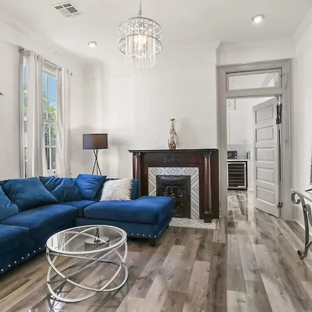 Spacious Mid 1bd On The Canal Streetcar Line New Orleans