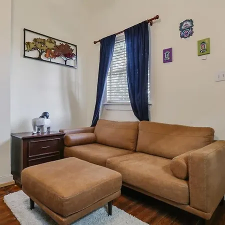 Holiday home Cute Quiet Mid-city - Location *