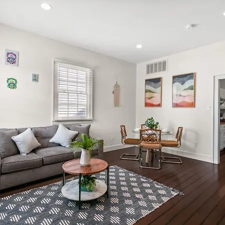 Stylish Creole 1 Bd Location * New Orleans