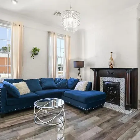 Spacious Mid 1bd On The Canal Streetcar Line *