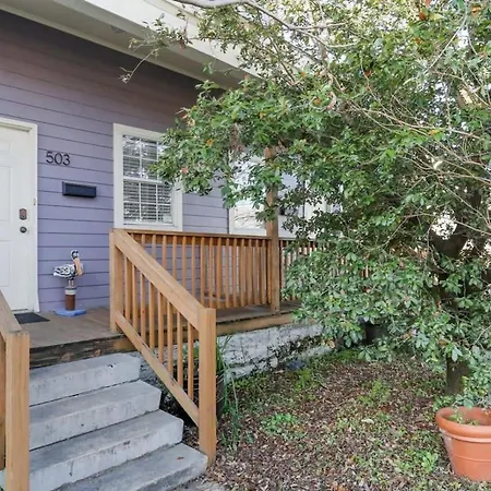 Holiday home Cute Quiet Mid-city - Location *