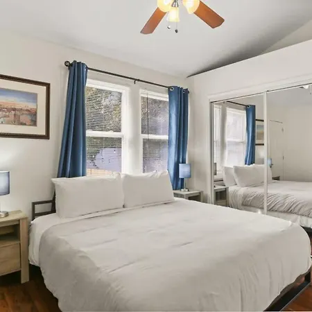 Pristine And Comfy Mid-city 2bd 1ba