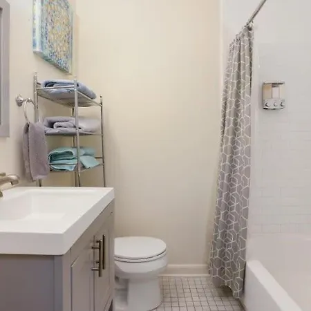 Holiday home Fabulous Franklin 2bd Steps From St Claude Ave *