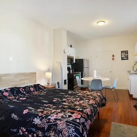 Fabulous Franklin Steps From St Claude Ave Holiday home
