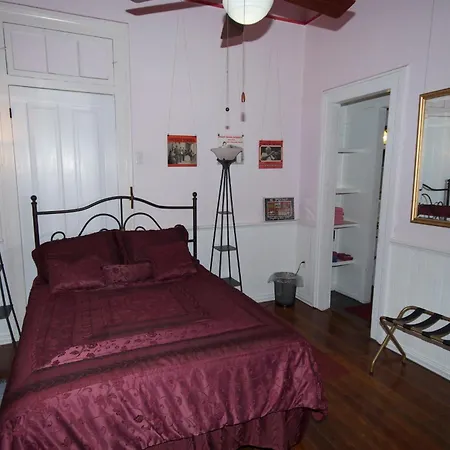 Bed & Breakfast The Burgundy