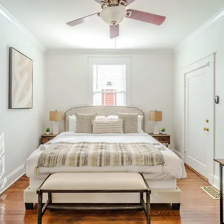 Holiday home Chic & - Renovated Gem With Gated Parking New Orleans